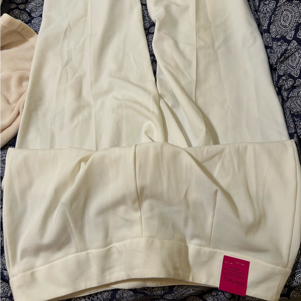 Kim Rogers white straight through hip and thigh pants- NWT - Picture 7 of 7